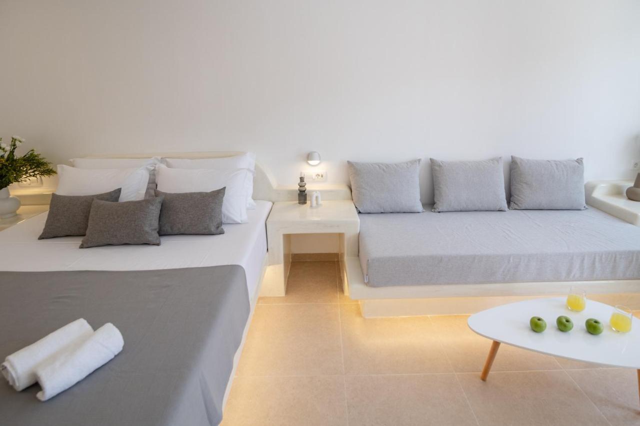 Theophrasti Suites Finikiá Kültér fotó
