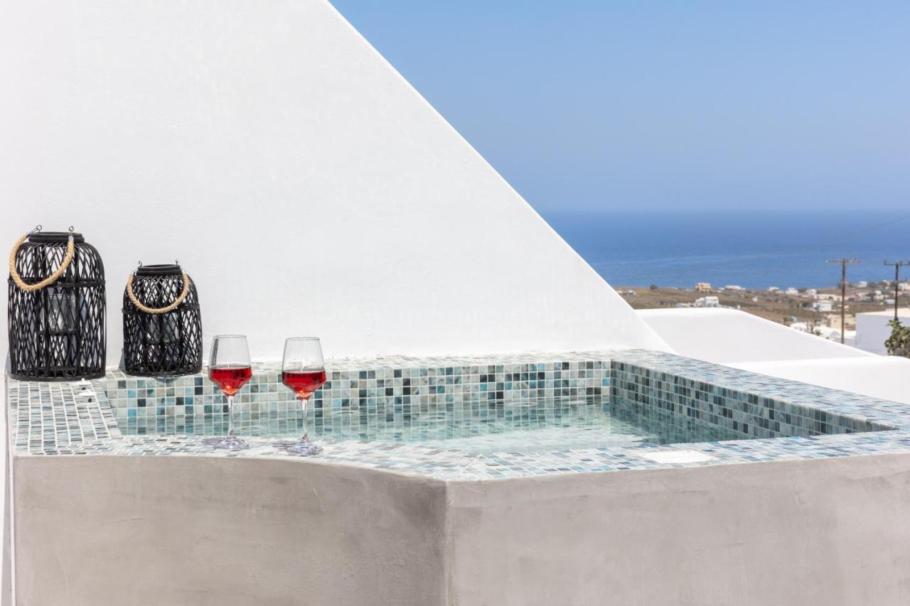Theophrasti Suites Finikiá Kültér fotó
